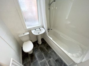 3 Bed House to rent in Gorton